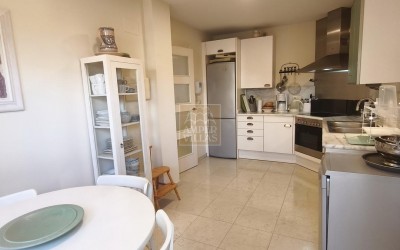 SPECTACULAR BEACHFRONT APARTMENT – VILLA GADEA, ALTEA